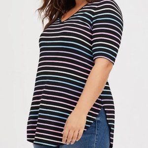 Torrid 2Xl  FAVORITE TUNIC SUPER SOFT V-NECK TUNIC TEE